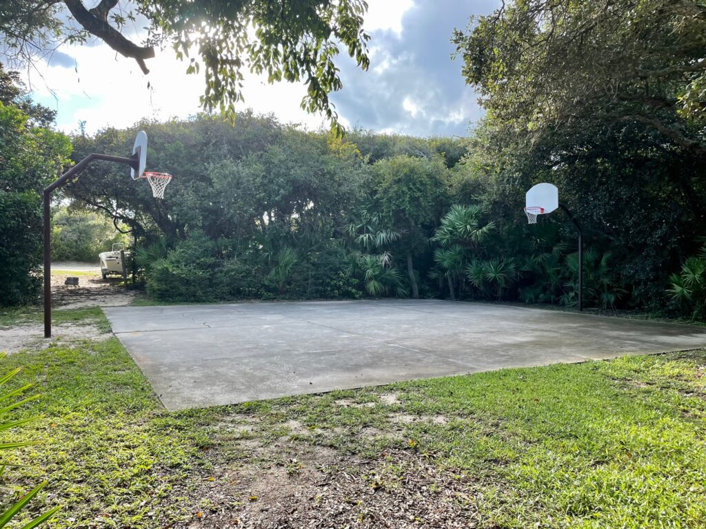 North-Beach-Camp-Resort-basketball