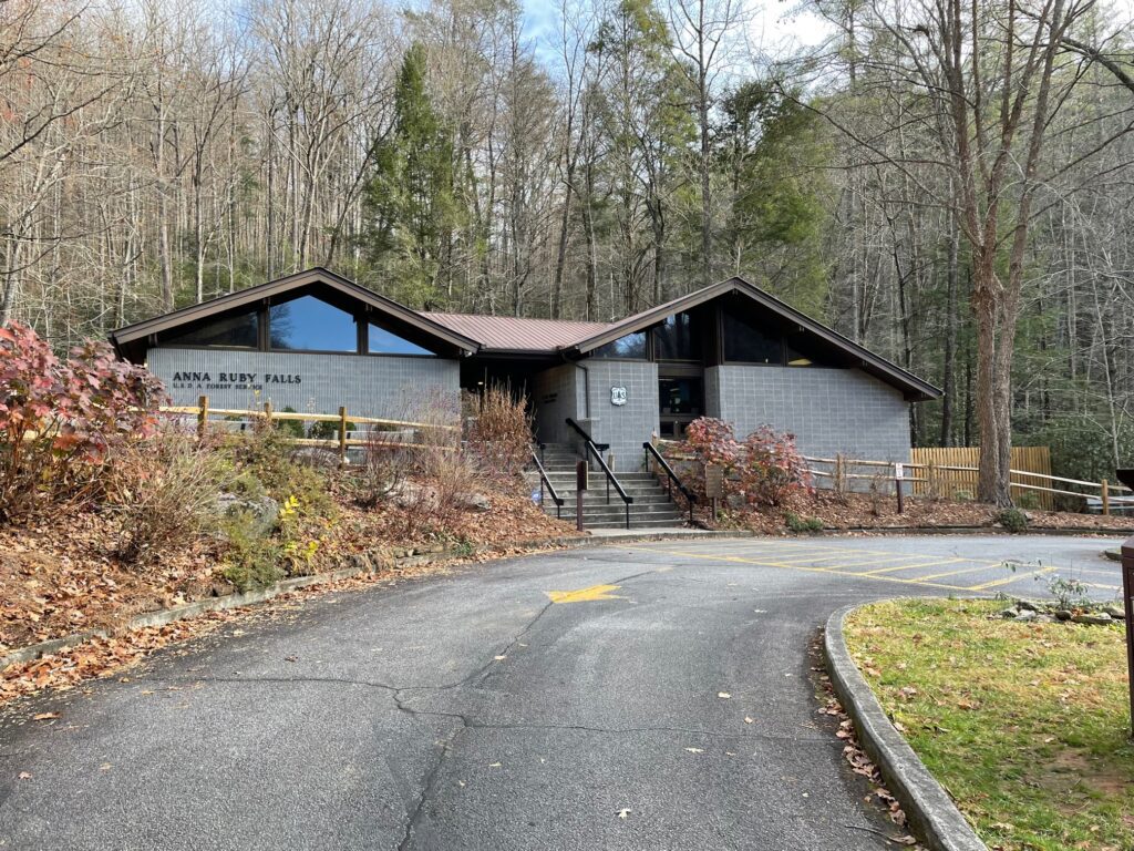 Anna Ruby Falls Visitors Center