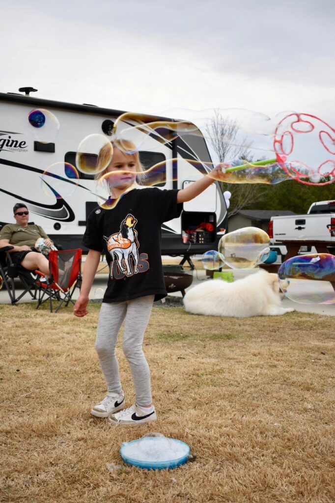 Talona Ridge RV Resort imagine camper family